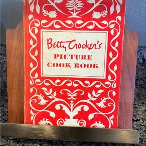 Vintage Betty Crocker Picture Cook Book - Decorative Floral Cover